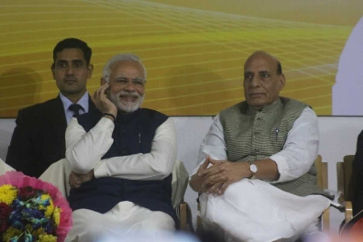 पीएम मोदी ने वरिष्ठ मंत्रियों के साथ बजट सत्र की रणनीति पर की चर्चा